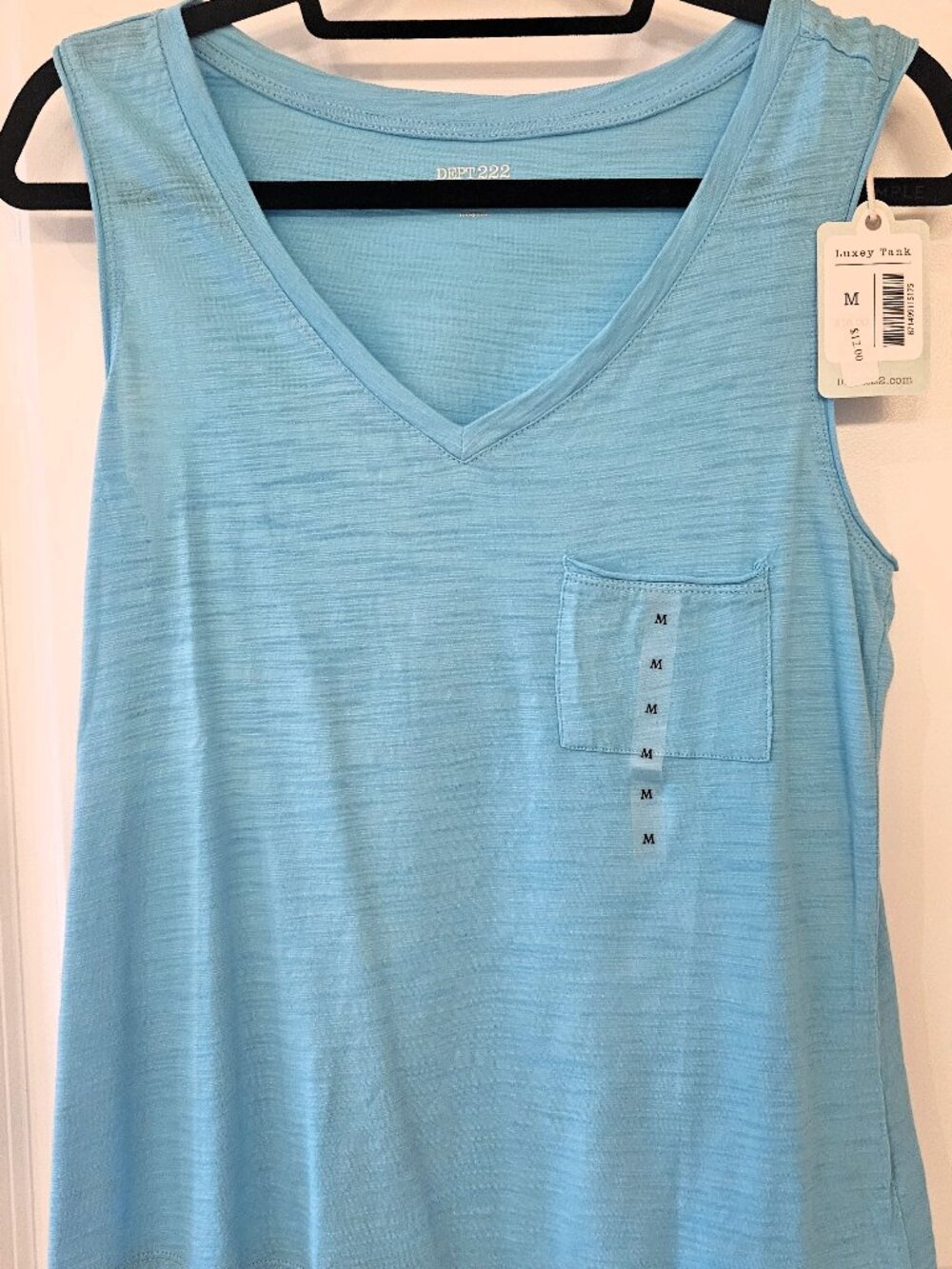 NWT DPT 222 Luxey Tank Women's Blue V Neck Pocket Tank Top M